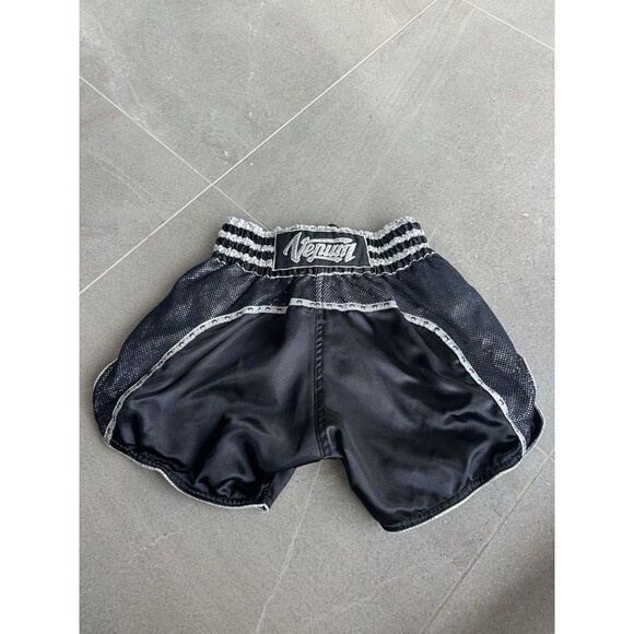 Venum Muay Tai Shorts Men's Size L Large MMA Fighter Absolute 2.0 - Picture 6 of 10